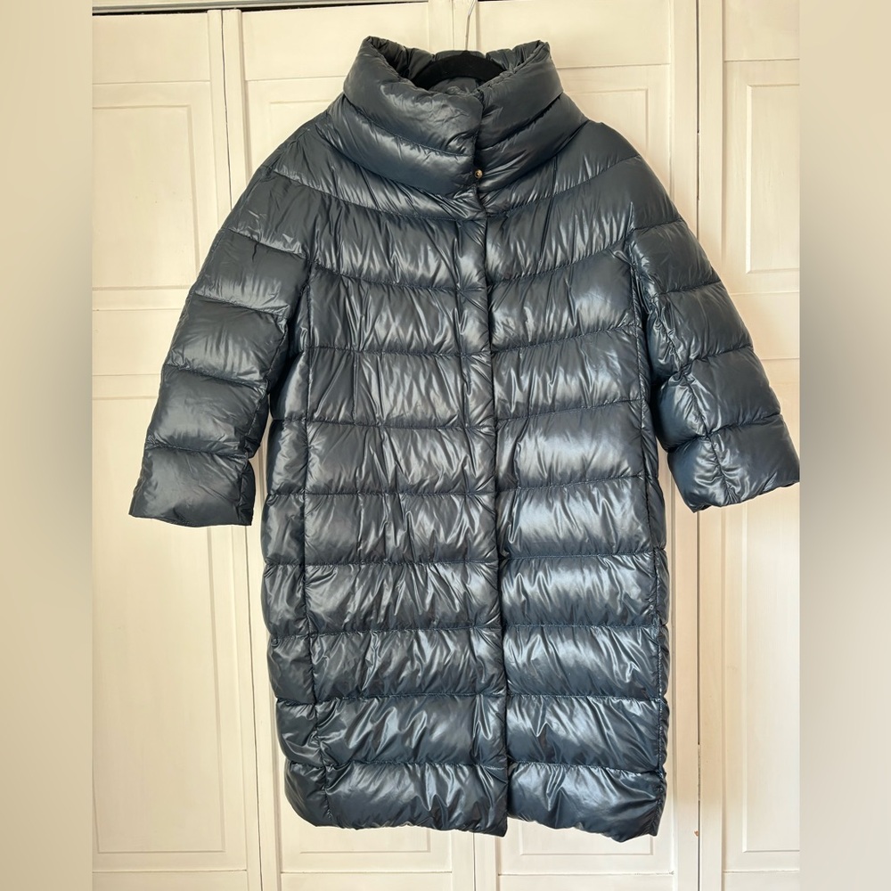 Herno navy blue lightweight down longer coat, 44